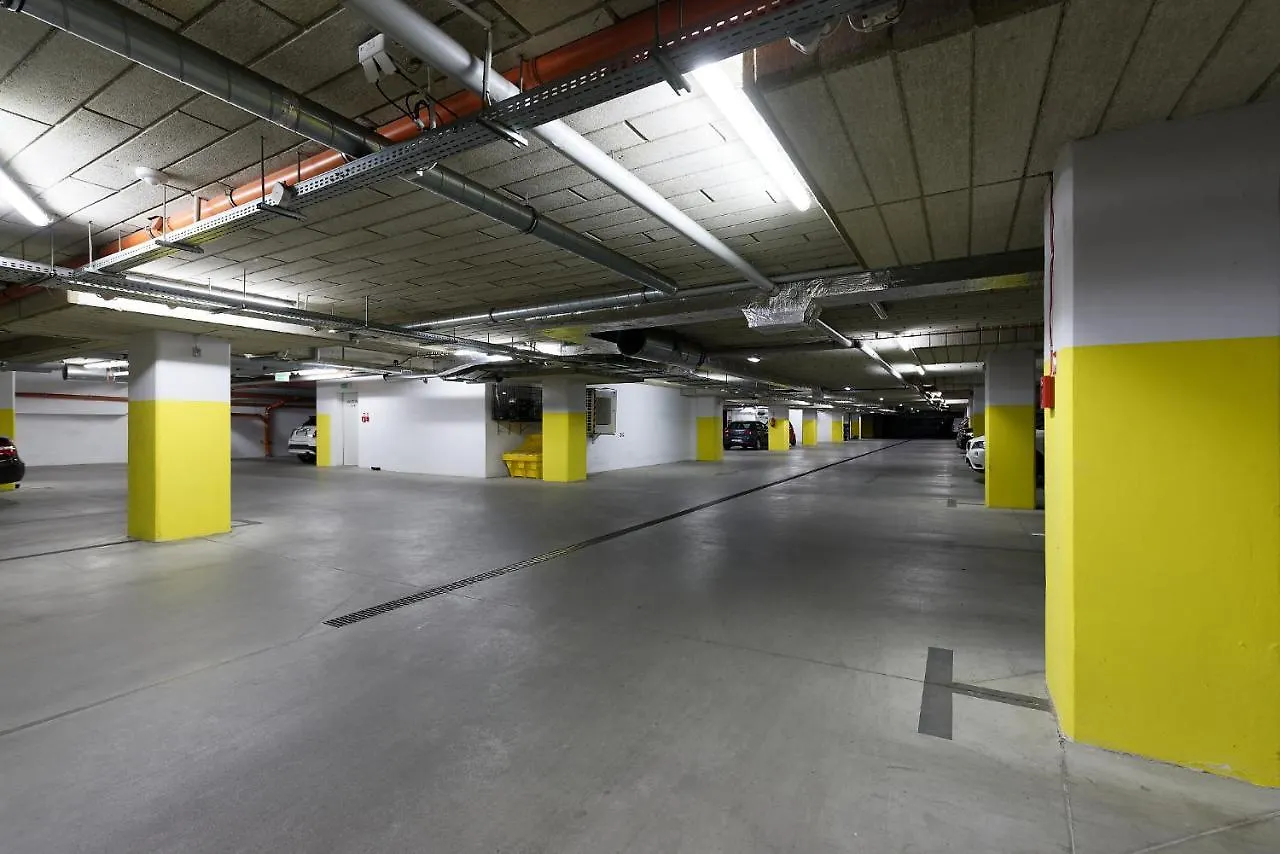 דירה פוזנן Art Apartament Parking By Impero